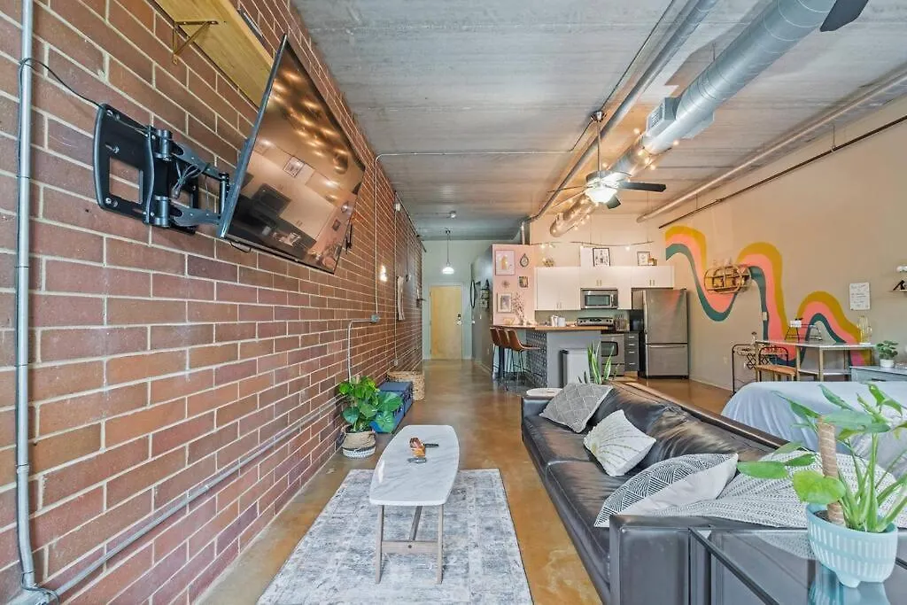 Apartment Fun & Eccentric + Uptown + Getaway + King Studio Charlotte United States