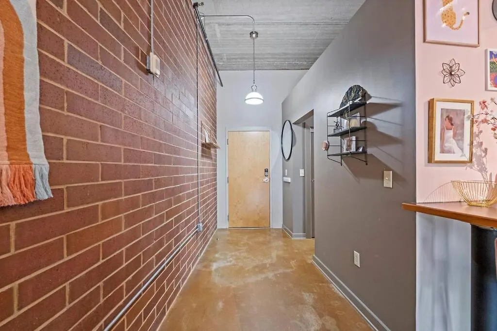 Apartment Fun & Eccentric + Uptown + Getaway + King Studio Charlotte United States